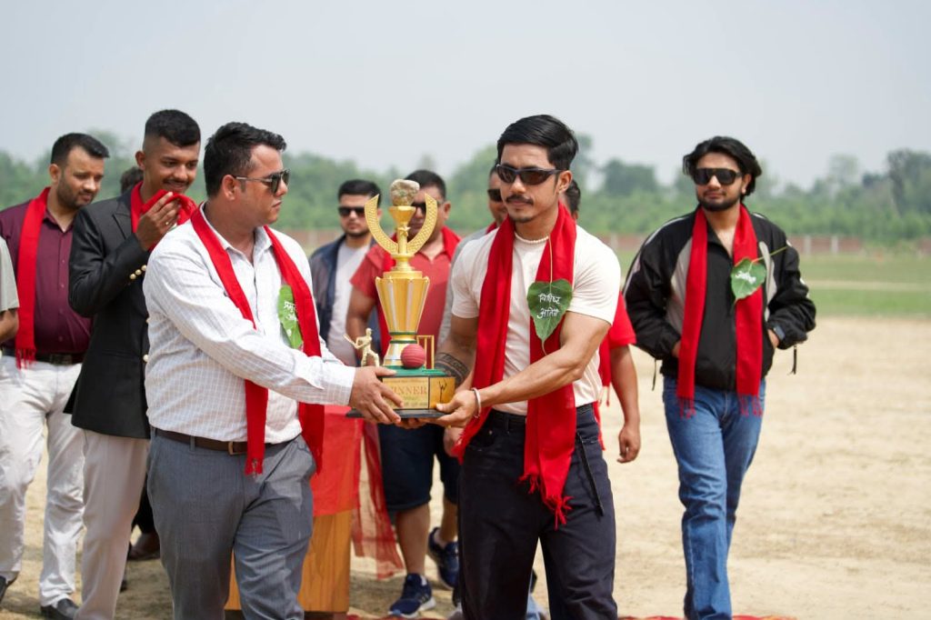 बाणगंगाको पहिचान झल्काउने विशेष ट्रफीसहित प्रथम ग्यालेक्सी क्रिकेट प्रतियोगिता उद्घाटन